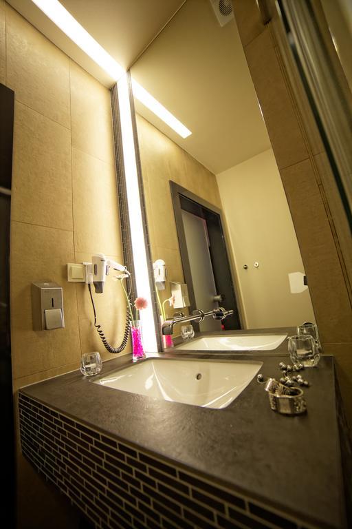 Hotel Martina ジニン 部屋 写真